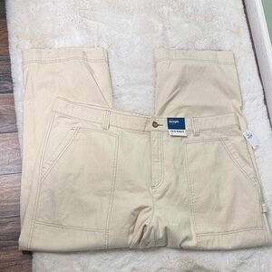 NWT Old Navy Beige cargo pants 22